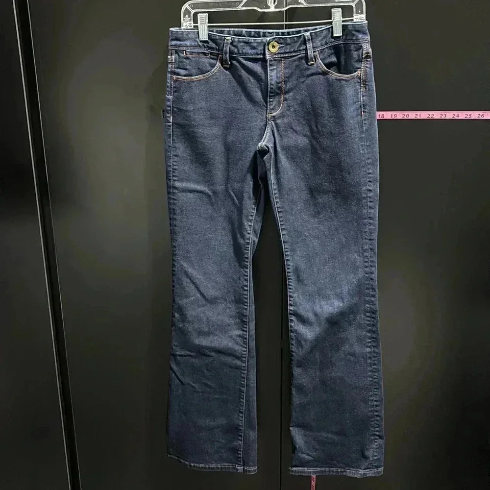 Banana Republic Boot cut, stretch, five pocket blue jeans - 29x32
